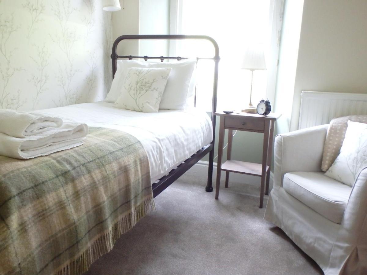 Haisthorpe Guest House วินเดอร์เมียร์ ภายนอก รูปภาพ