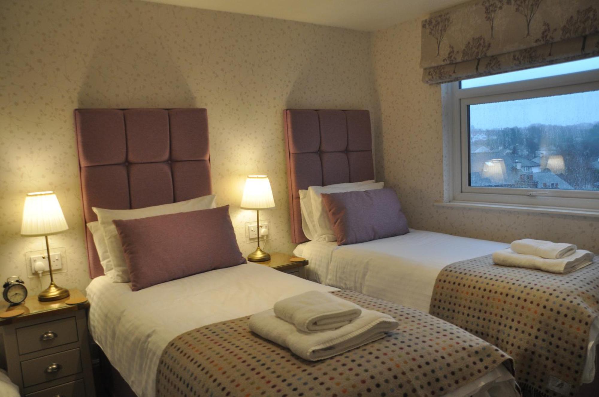 Haisthorpe Guest House วินเดอร์เมียร์ ภายนอก รูปภาพ