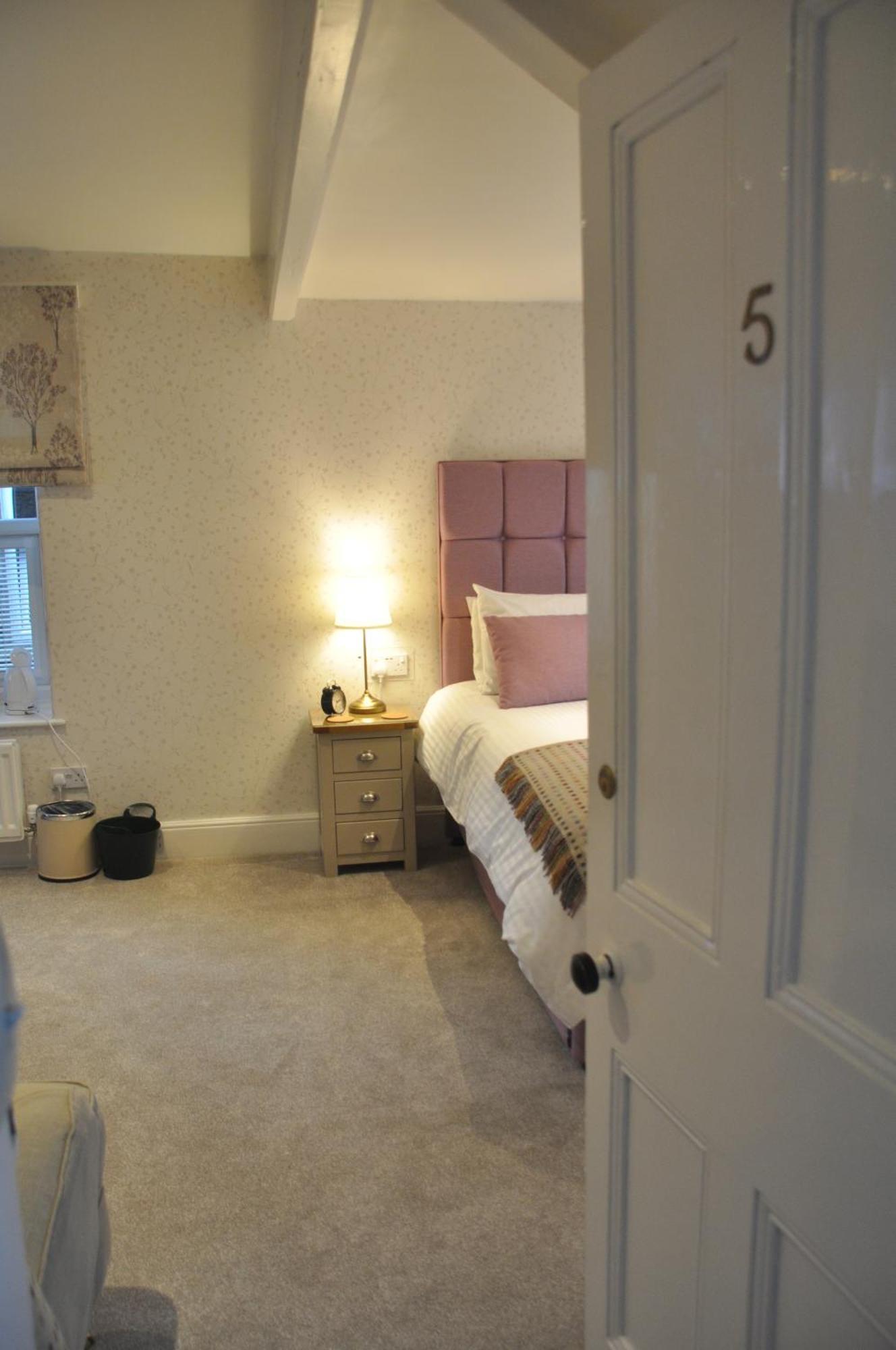 Haisthorpe Guest House วินเดอร์เมียร์ ภายนอก รูปภาพ