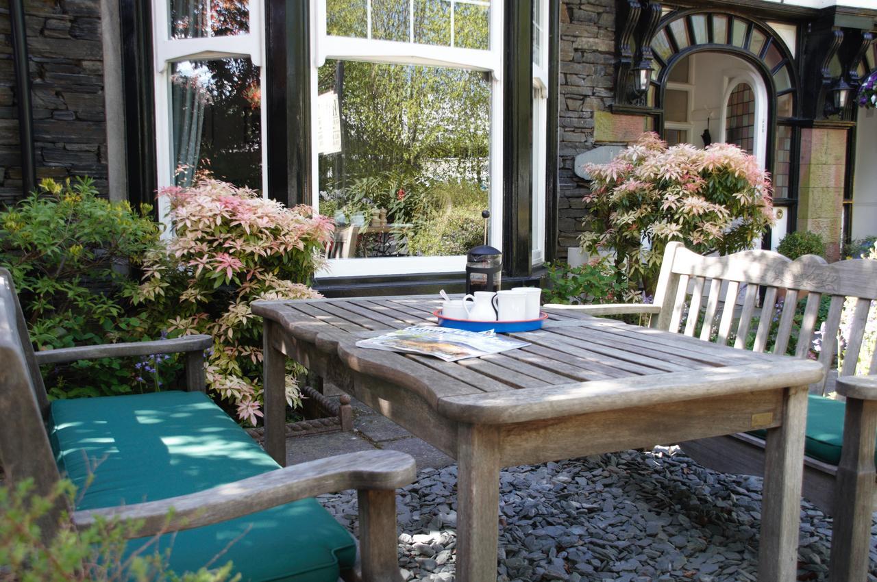 Haisthorpe Guest House วินเดอร์เมียร์ ภายนอก รูปภาพ